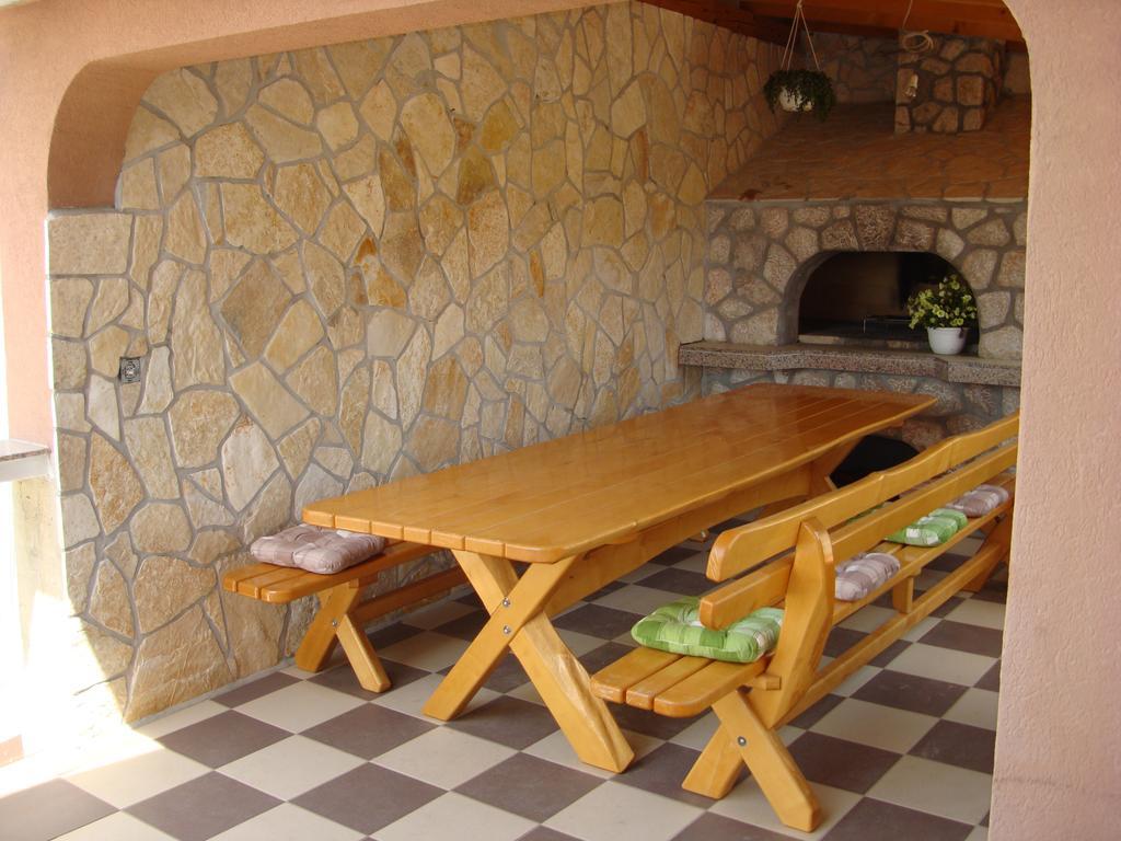 Apartments Klara Novi Vinodolski Εξωτερικό φωτογραφία